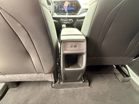 Certified 2024 Chevrolet Trax LT w/ Driver Confidence Package FWD image 26