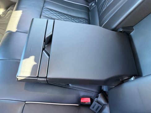 Used 2019 BMW 540i xDrive 540i xDrive w/ M Sport Package image 28