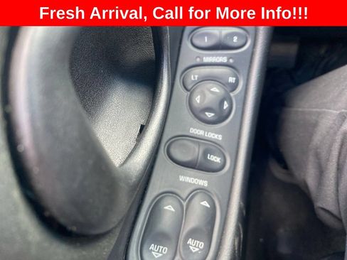 Used 1998 Chevrolet Corvette Coupe w/ Memory Pkg RWD image 12