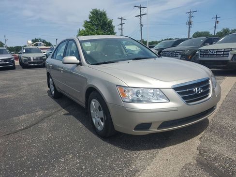 Used 2009 Hyundai Sonata GLS FWD image 4