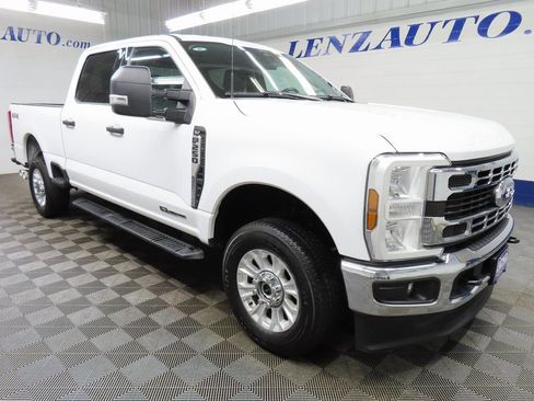 Used 2024 Ford F250 XLT image 3