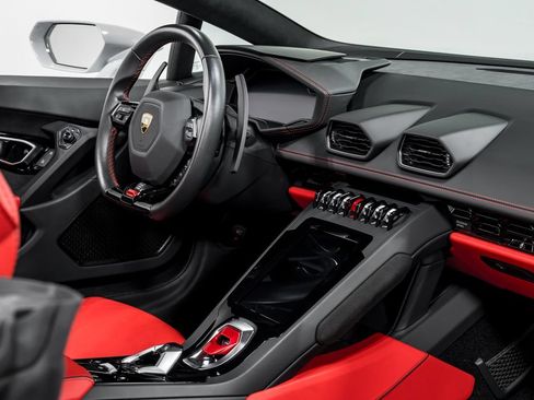 Used 2023 Lamborghini Huracan EVO RWD image 29