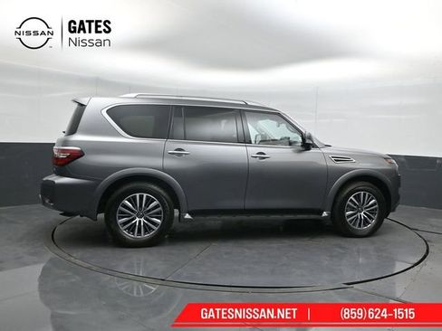 Used 2024 Nissan Armada SL w/ Captain's Chairs Package image 3