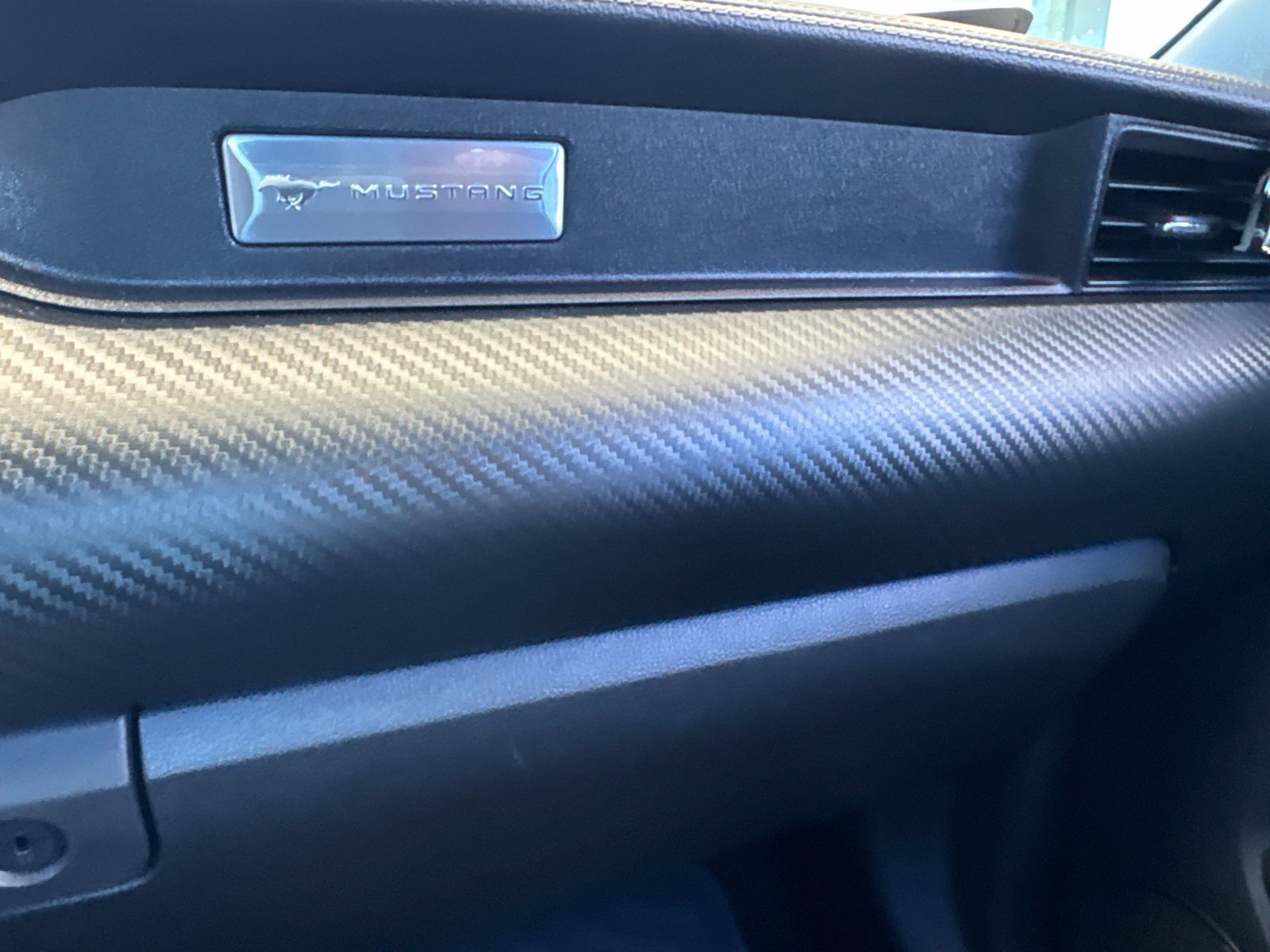 Used 2019 Ford Mustang Coupe RWD image 26