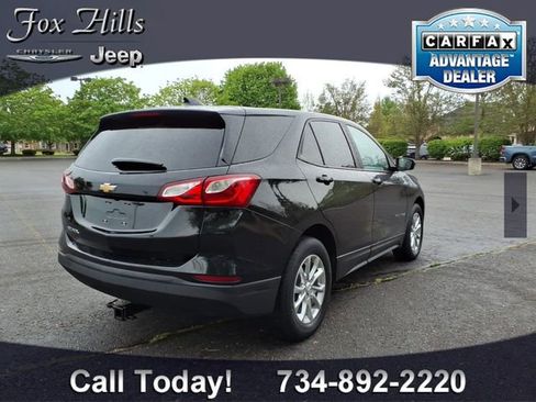 Used 2020 Chevrolet Equinox LS w/ LS Convenience Package FWD image 9