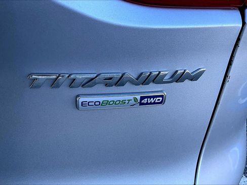 Used 2016 Ford Escape Titanium image 10
