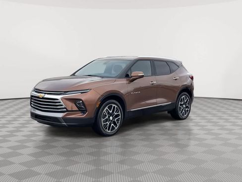 Used 2023 Chevrolet Blazer Premier image 4