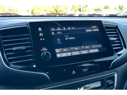 Used 2025 Honda Passport TrailSport image 26