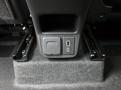 New 2025 Chevrolet TrailBlazer LT w/ Convenience Package FWD image 36