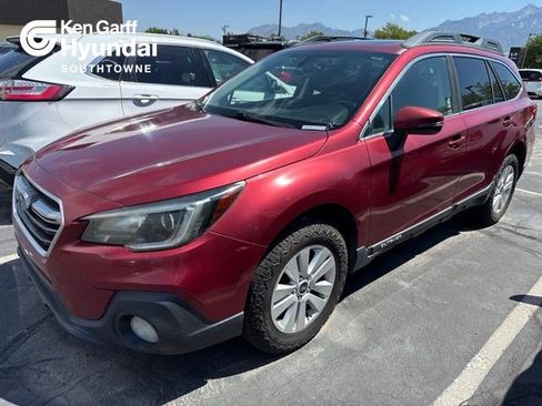 Used 2018 Subaru Outback 2.5i Premium AWD/4WD image 1