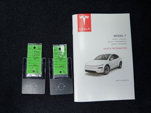 Used 2026 Tesla Model Y 2WD image 20