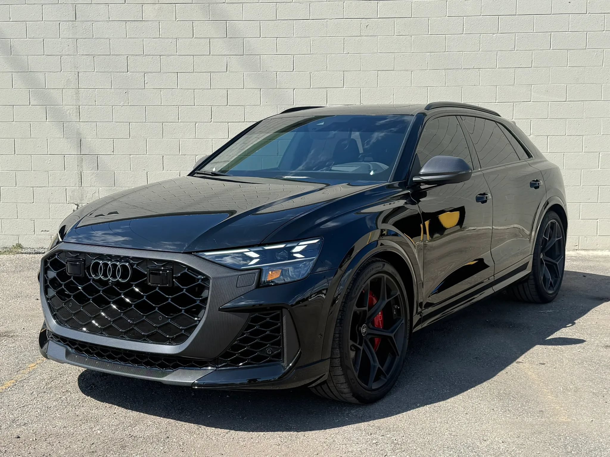 Used 2025 Audi RS Q8 performance AWD/4WD image 1