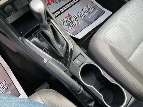 Used 2017 Toyota Corolla LE image 18