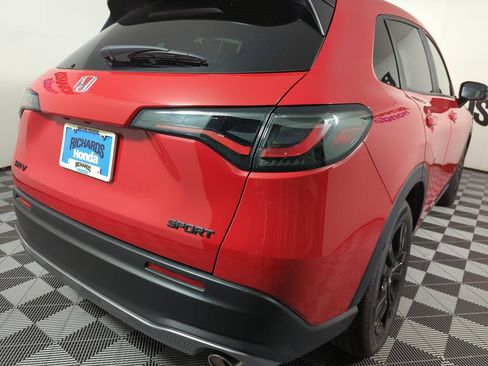 Certified 2026 Honda HR-V Sport image 6