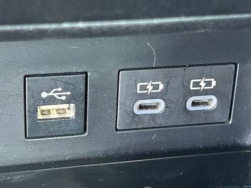 Used 2025 Toyota Camry LE FWD image 17