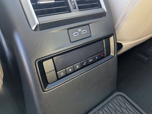 Used 2025 MAZDA CX-90 Plug-In Hybrid w/Premium Sport image 21