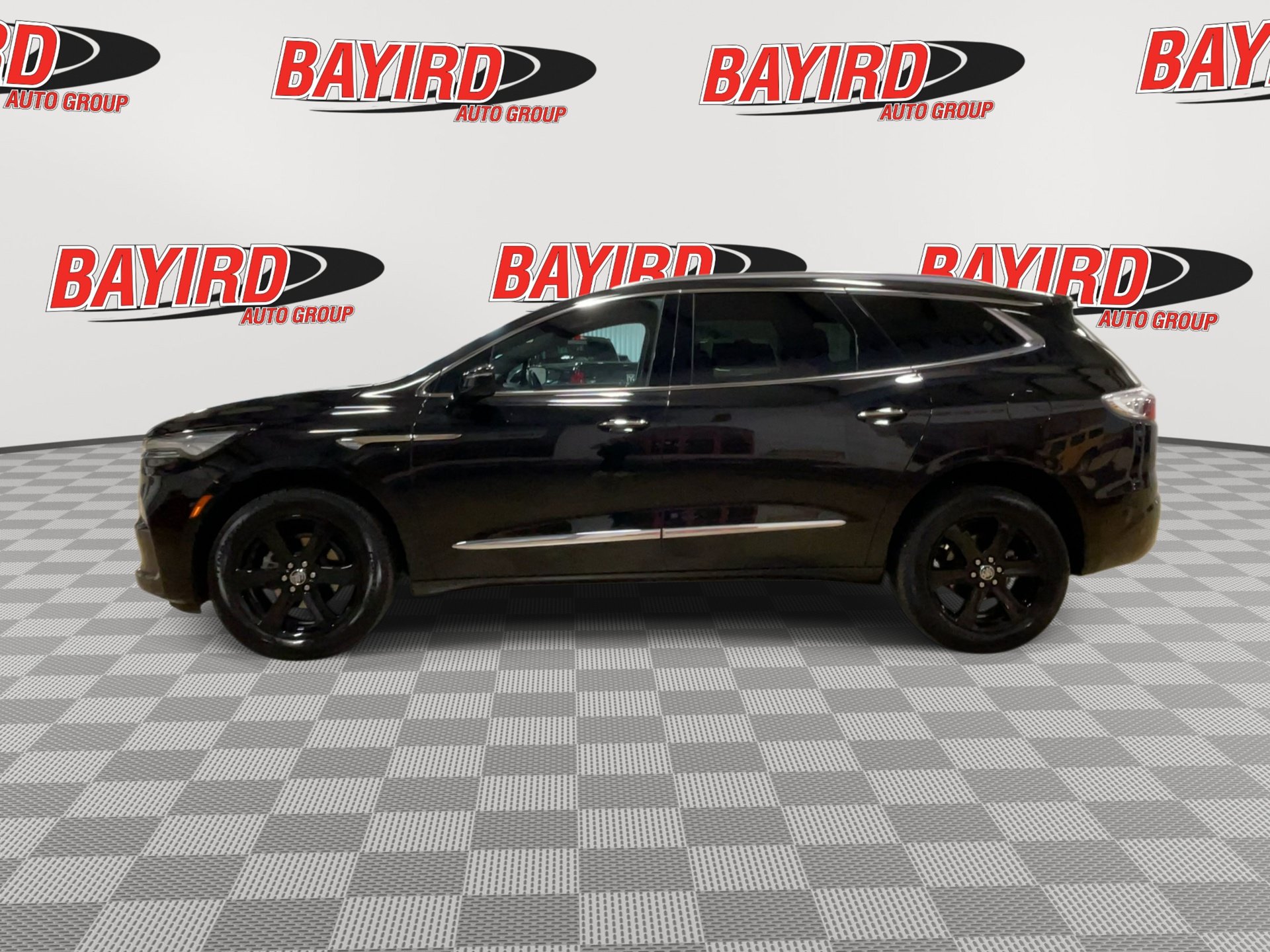 Used 2024 Buick Enclave Essence w/ Experience Buick Package FWD image 5