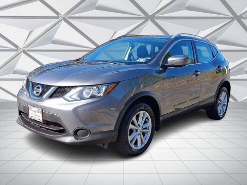 Used 2017 Nissan Rogue Sport SV image 4