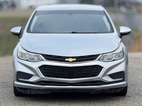 Used 2018 Chevrolet Cruze LS image 5