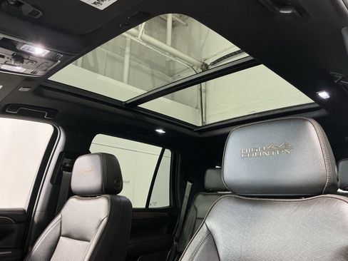 Used 2023 Chevrolet Tahoe High Country w/ Premium Package 2 image 31