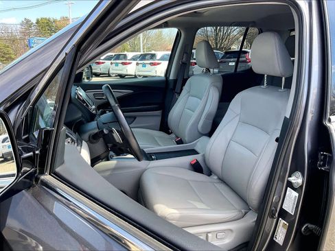 Used 2023 Honda Ridgeline RTL-E image 10