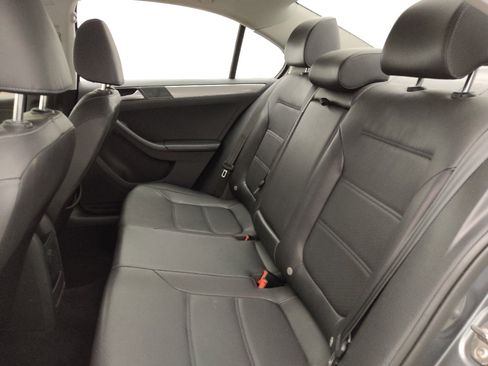 Used 2018 Volkswagen Jetta Wolfsburg Edition FWD image 18