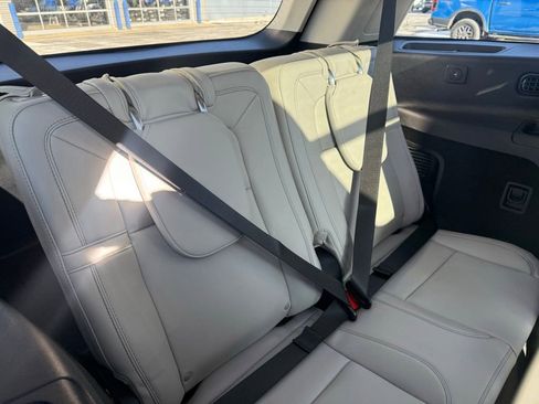 Used 2025 Lincoln Aviator Reserve w/ Equipment Group 201A image 15