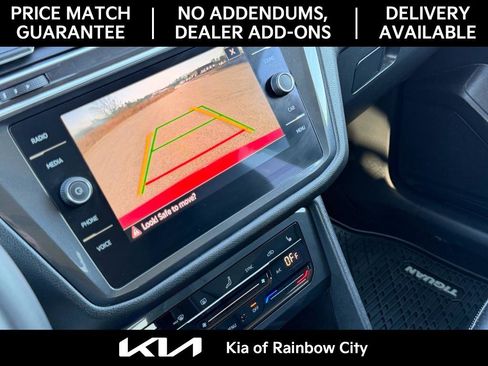 Used 2023 Volkswagen Tiguan SE w/ Panoramic Sunroof Package image 33