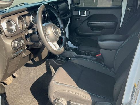 Used 2022 Jeep Wrangler Unlimited Rubicon 4xe w/ Steel Bumper Group AWD/4WD image 22