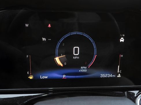 Certified 2024 Chevrolet Trax RS FWD image 17