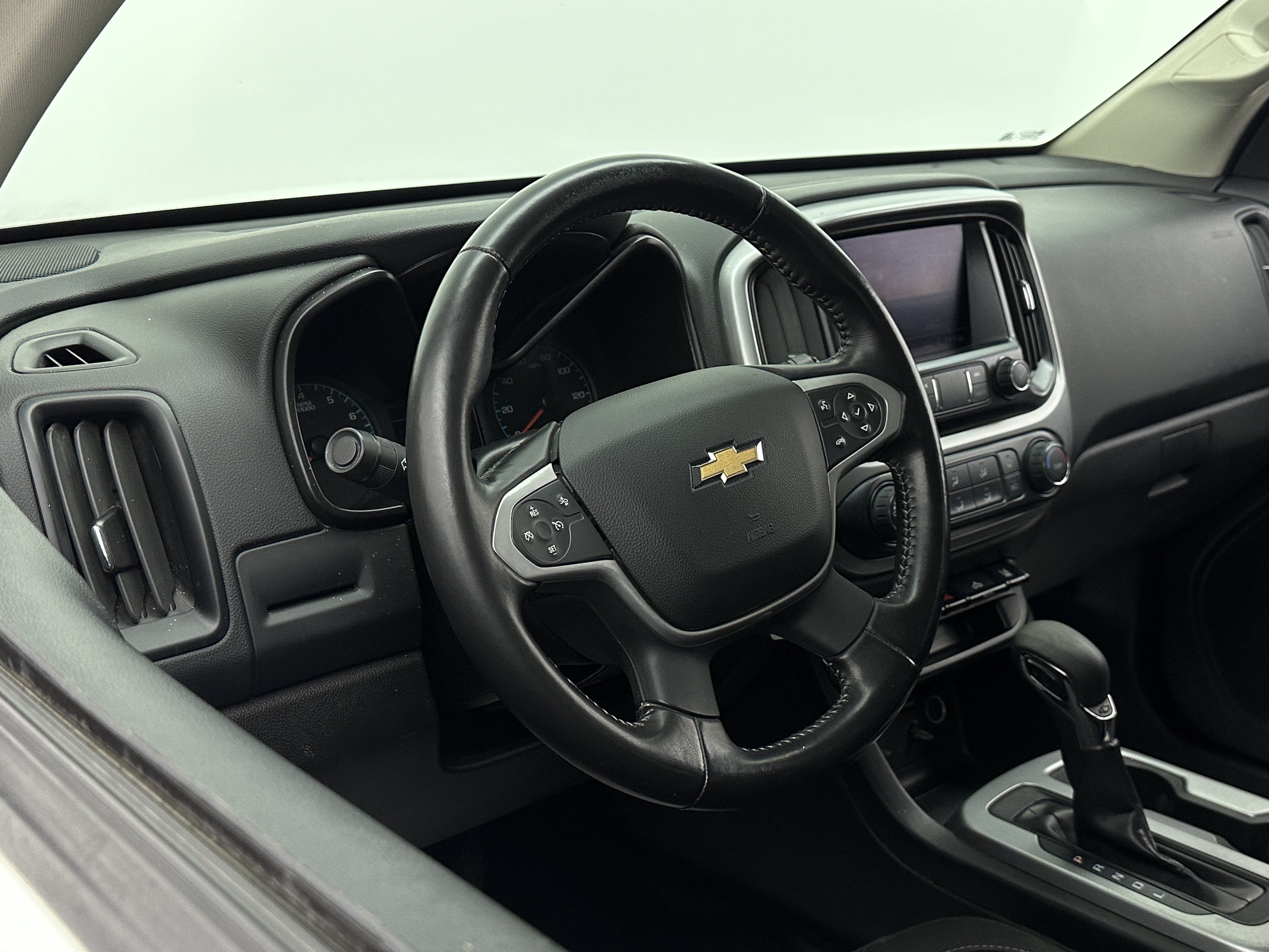 Used 2022 Chevrolet Colorado LT w/ Fleet Safety Package RWD image 8
