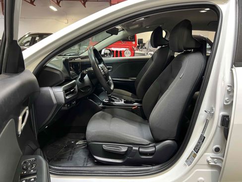 Used 2025 Kia K4 FWD image 6