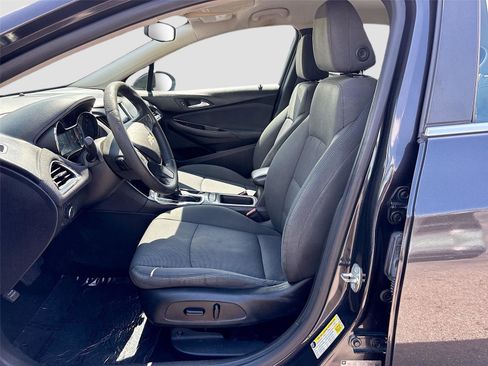 Used 2017 Chevrolet Cruze LT w/ Convenience Package FWD image 20