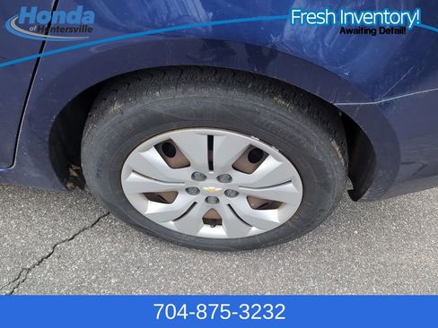 Used 2012 Chevrolet Cruze LS w/ Connectivity Package image 10