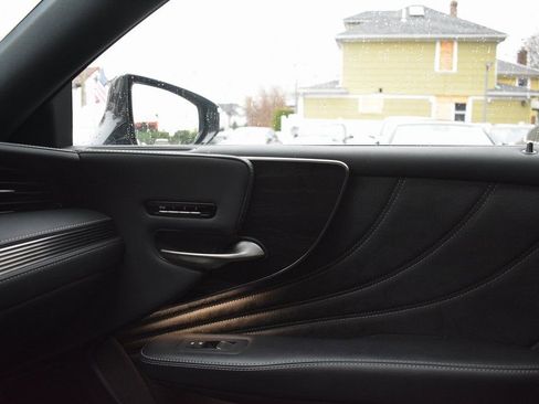 Used 2021 Lexus LS 500 AWD image 20