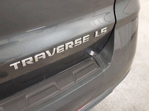 Used 2014 Chevrolet Traverse LS image 31