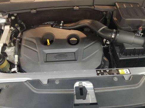 Used 2015 Land Rover LR2 AWD/4WD image 23