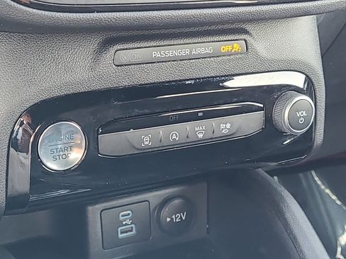 Certified 2023 Ford Escape ST-Line w/ Tech Pack #1 AWD/4WD image 23