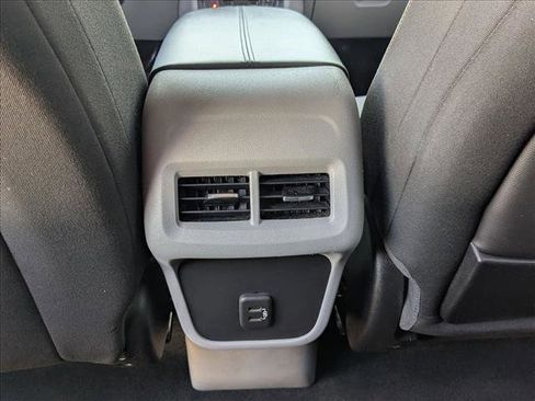 Used 2019 GMC Terrain SLE w/ Driver Convenience Package image 17