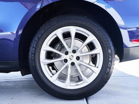 Used 2024 Porsche Macan image 3