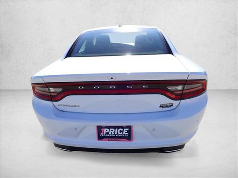 Used 2022 Dodge Charger SXT w/ Leather Interior Group image 3