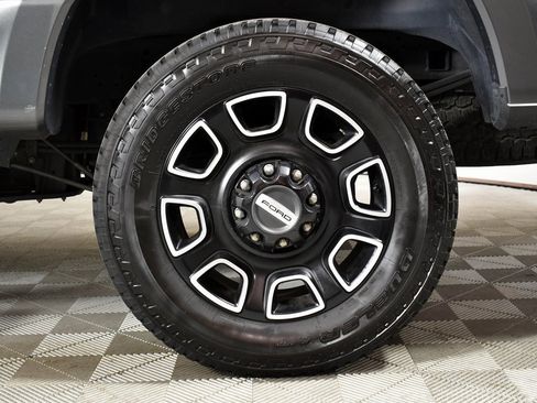 Used 2020 Ford F250 Lariat image 23