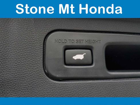 Used 2023 Honda Pilot Elite image 10