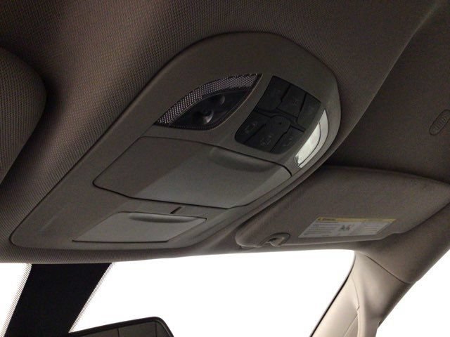Used 2022 Chrysler Voyager LX FWD image 28