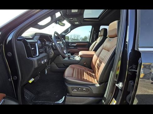 Used 2025 GMC Sierra 1500 Denali Ultimate image 4