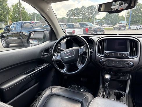 Used 2022 GMC Canyon AT4 AWD/4WD image 8