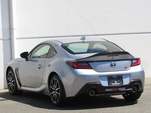 Certified 2024 Toyota GR86 RWD image 5