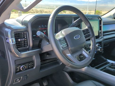 Used 2025 Ford F350 Lariat AWD/4WD image 14