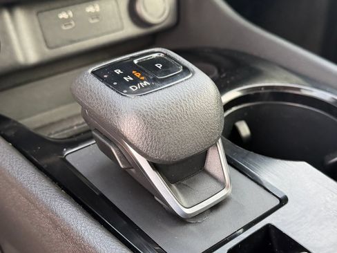 Certified 2025 Nissan Rogue SV FWD image 20
