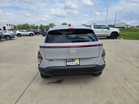 Used 2025 Hyundai Kona SEL AWD/4WD image 11